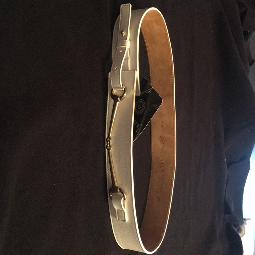 Doncaster Women’s white leather belt